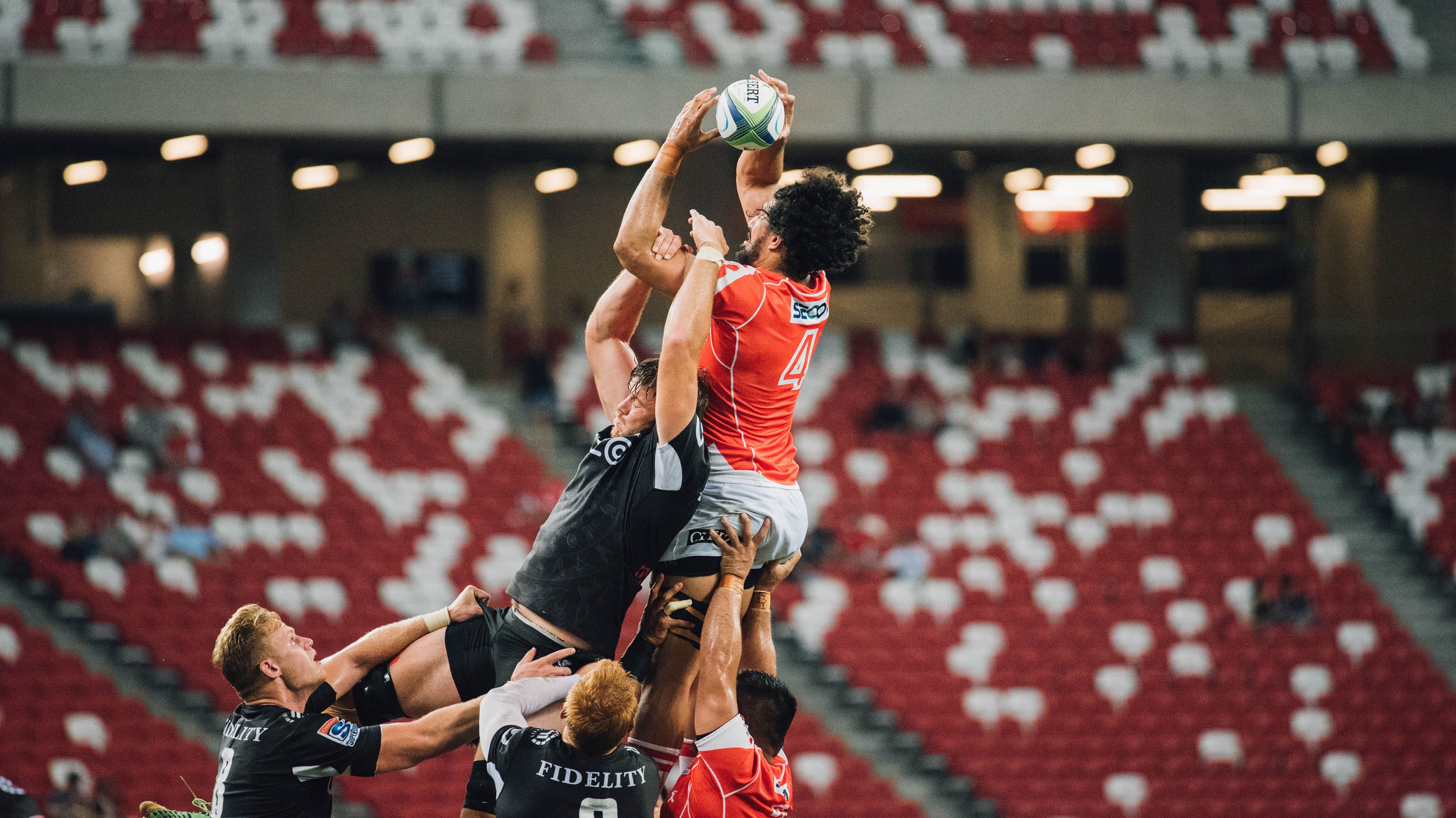 格斗UFC:超级对决震撼全场,擂台火爆!,ufc越级挑战