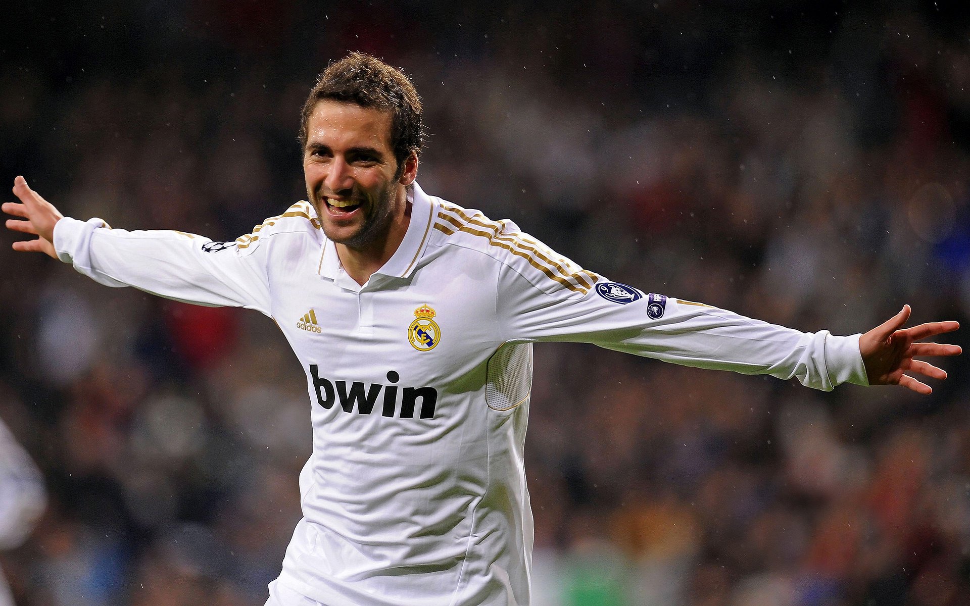 新西兰全黑队凭借无懈可击的球场控制力,战术执行完美,新西兰全黑队队员介绍